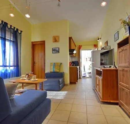 In With Terrace, Air Condition, Wifi Apartment